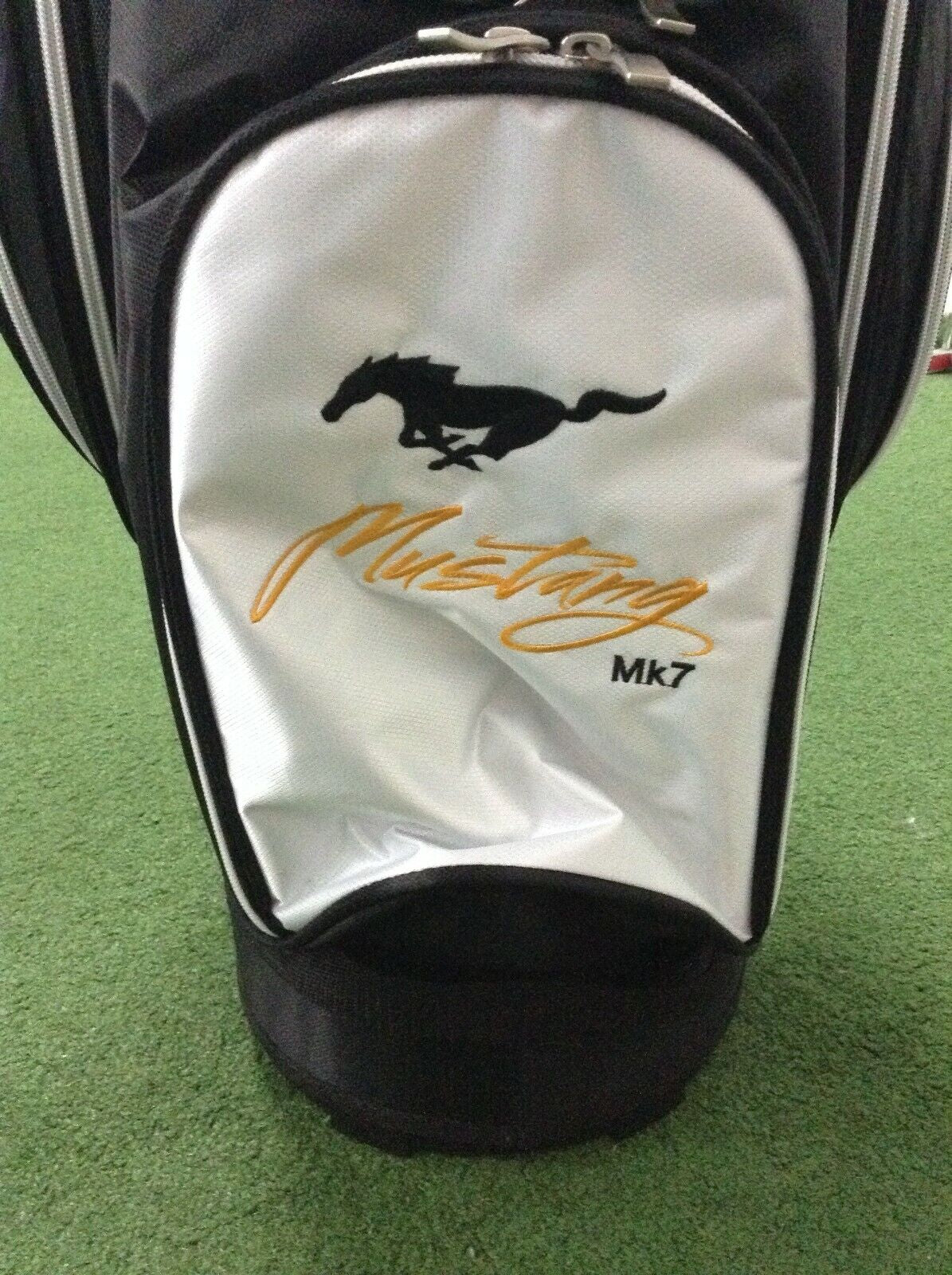 MUSTANG MK7 Deluxe Golf Package Including Cart Bag, Putter, and Covers with 3-Year Standard Warranty